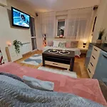 Chmielna Str