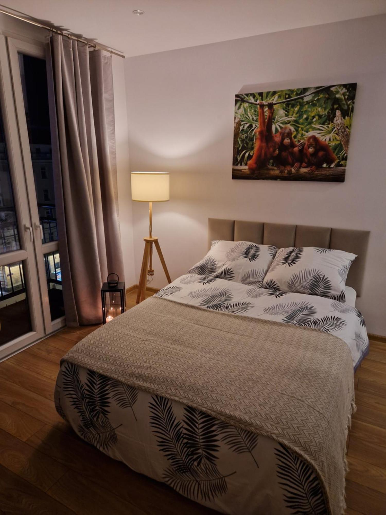 Chmielna Str Apartament *